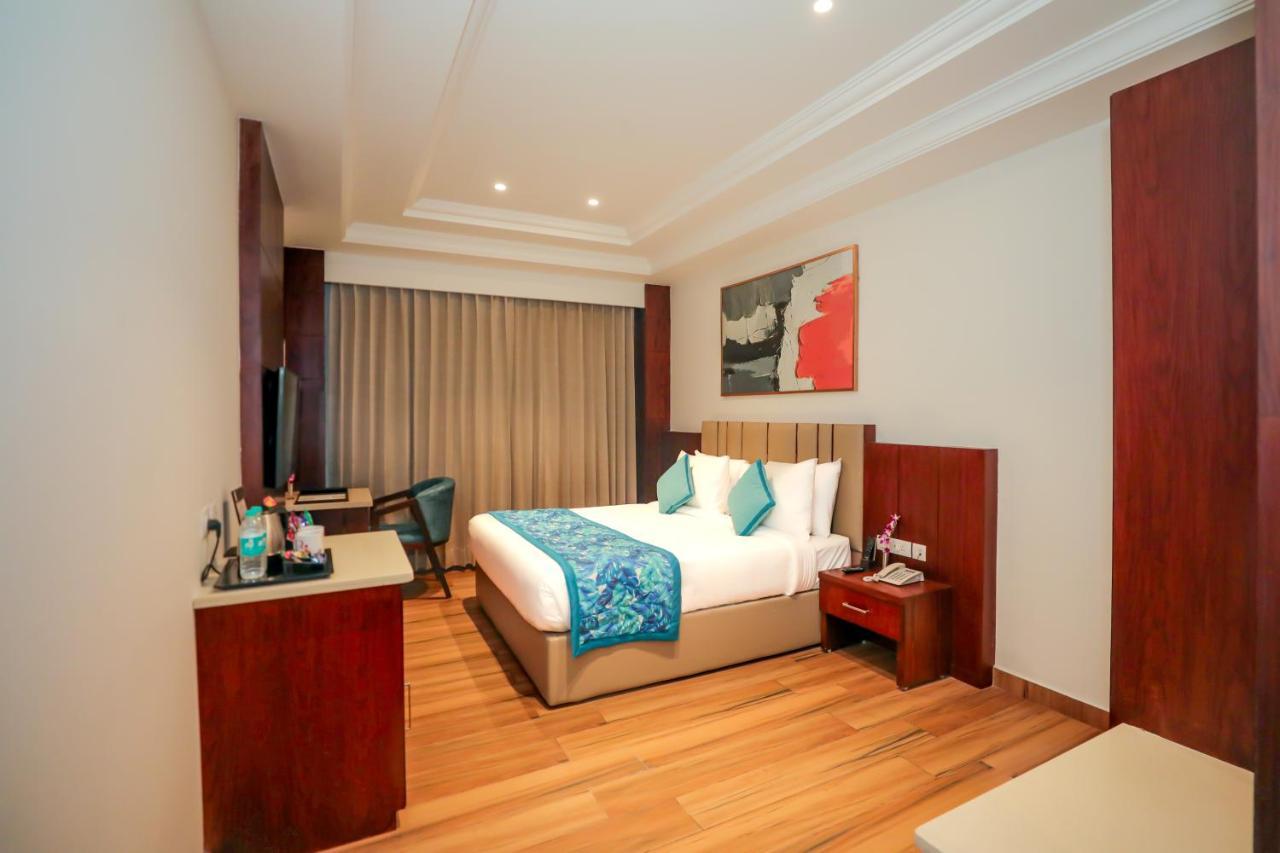 Regenta Place Phagwara By Royal Orchid Hotels Limited Phagwāra Exterior foto