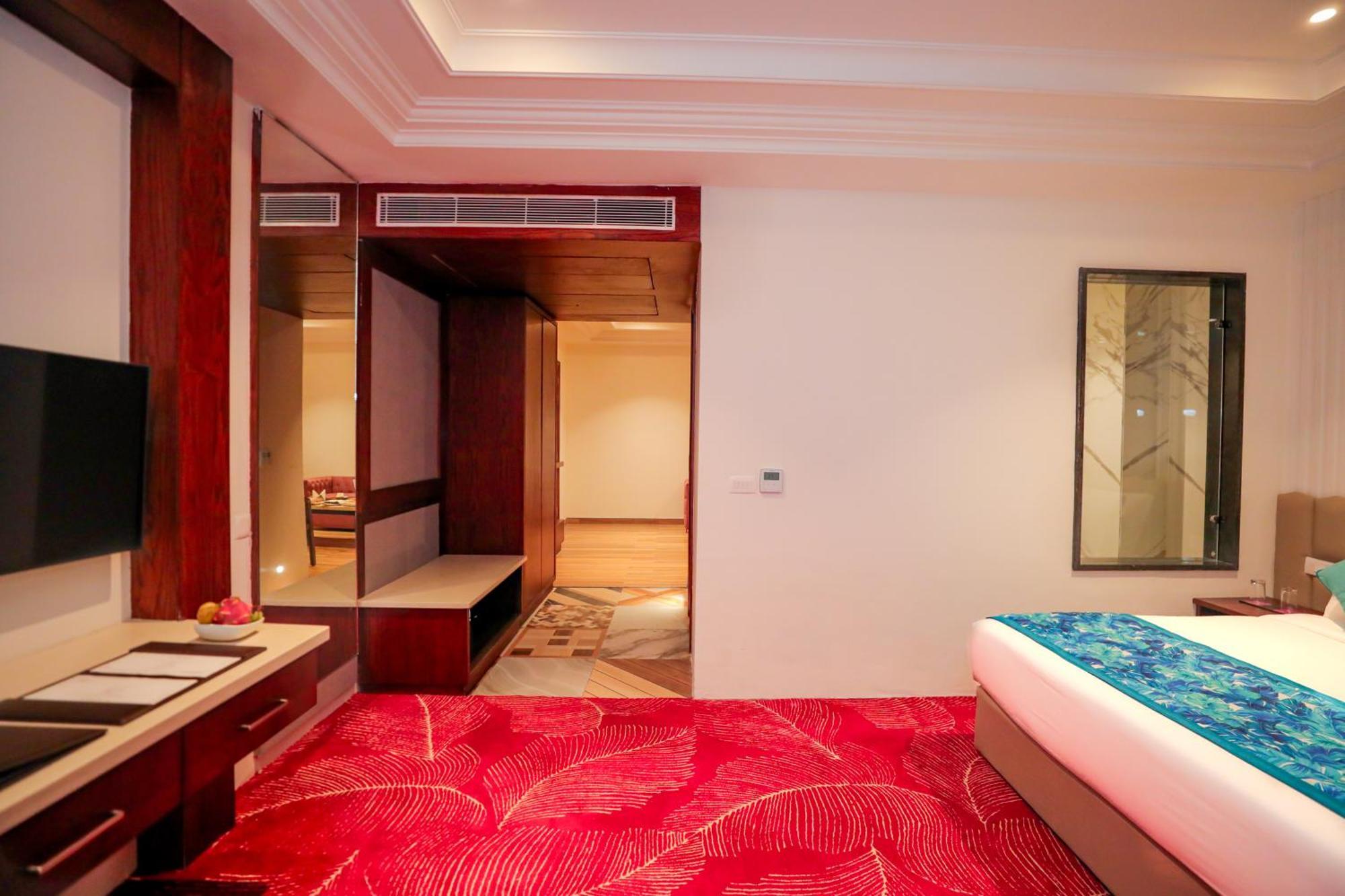 Regenta Place Phagwara By Royal Orchid Hotels Limited Phagwāra Exterior foto