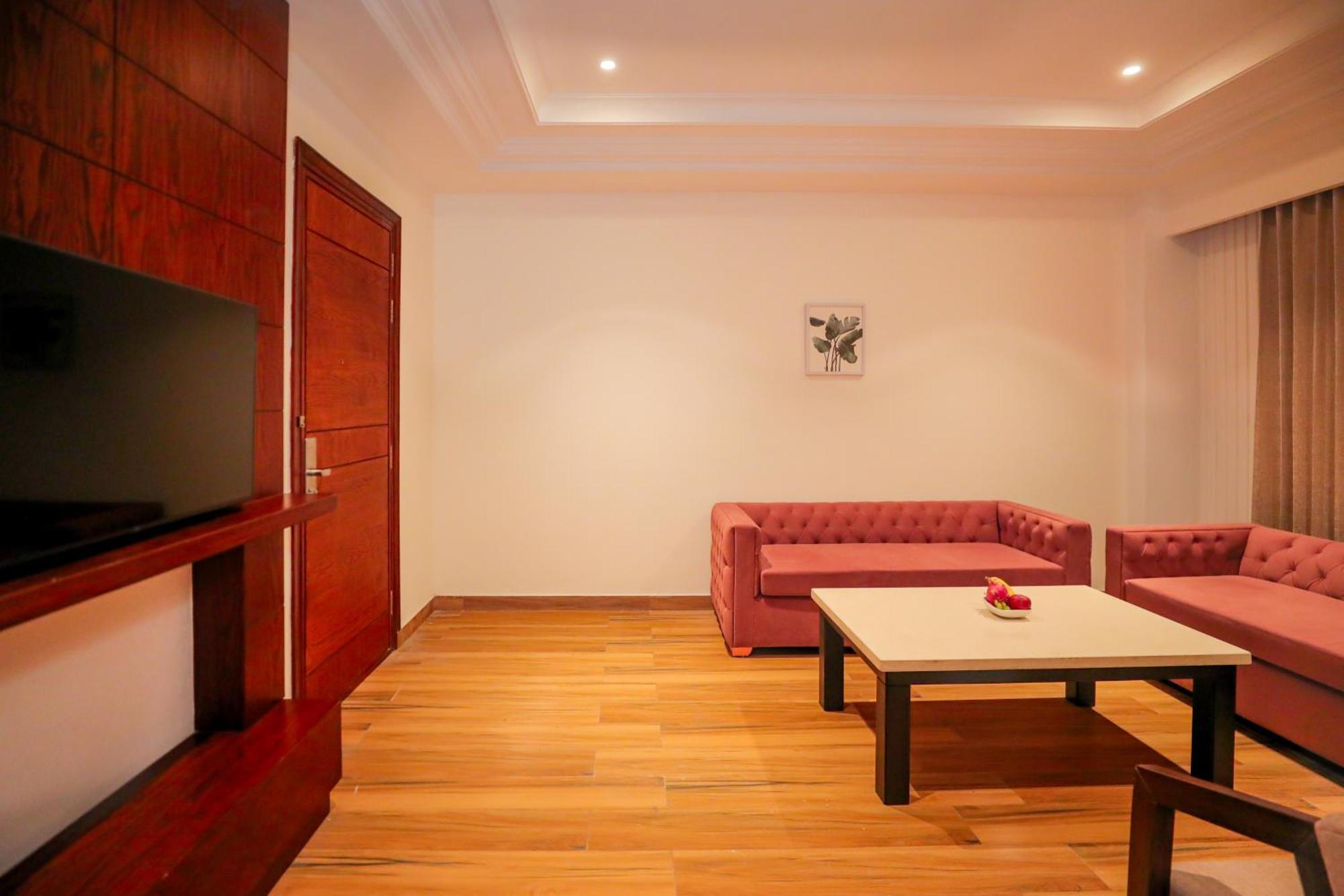 Regenta Place Phagwara By Royal Orchid Hotels Limited Phagwāra Exterior foto